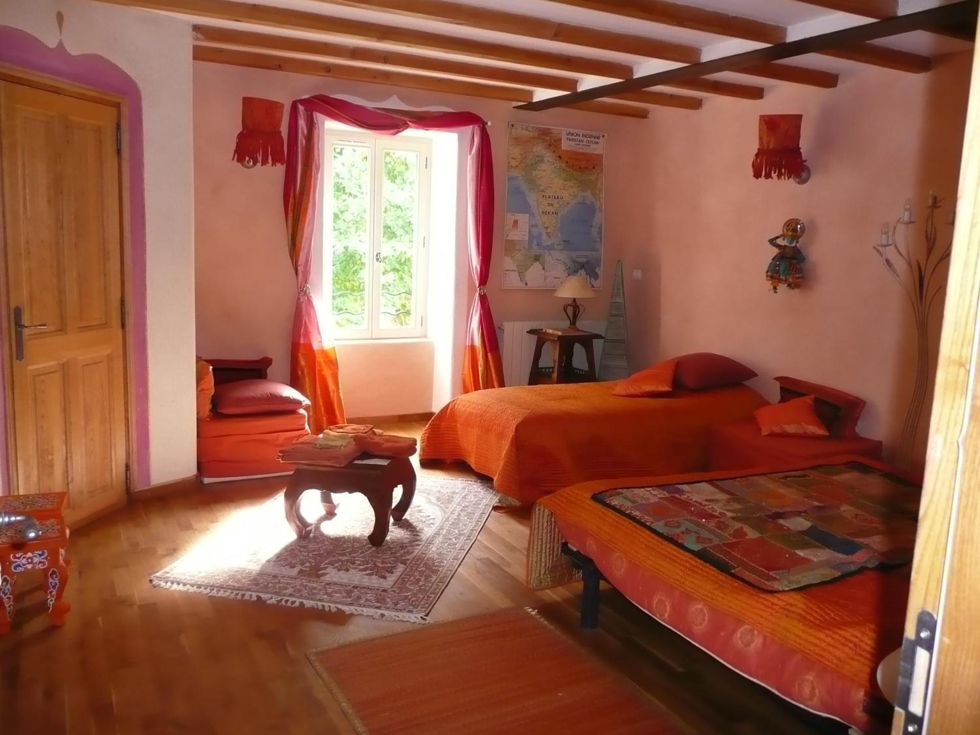 La Source, Vegetarian Guest House Chabeuil Exteriör bild
