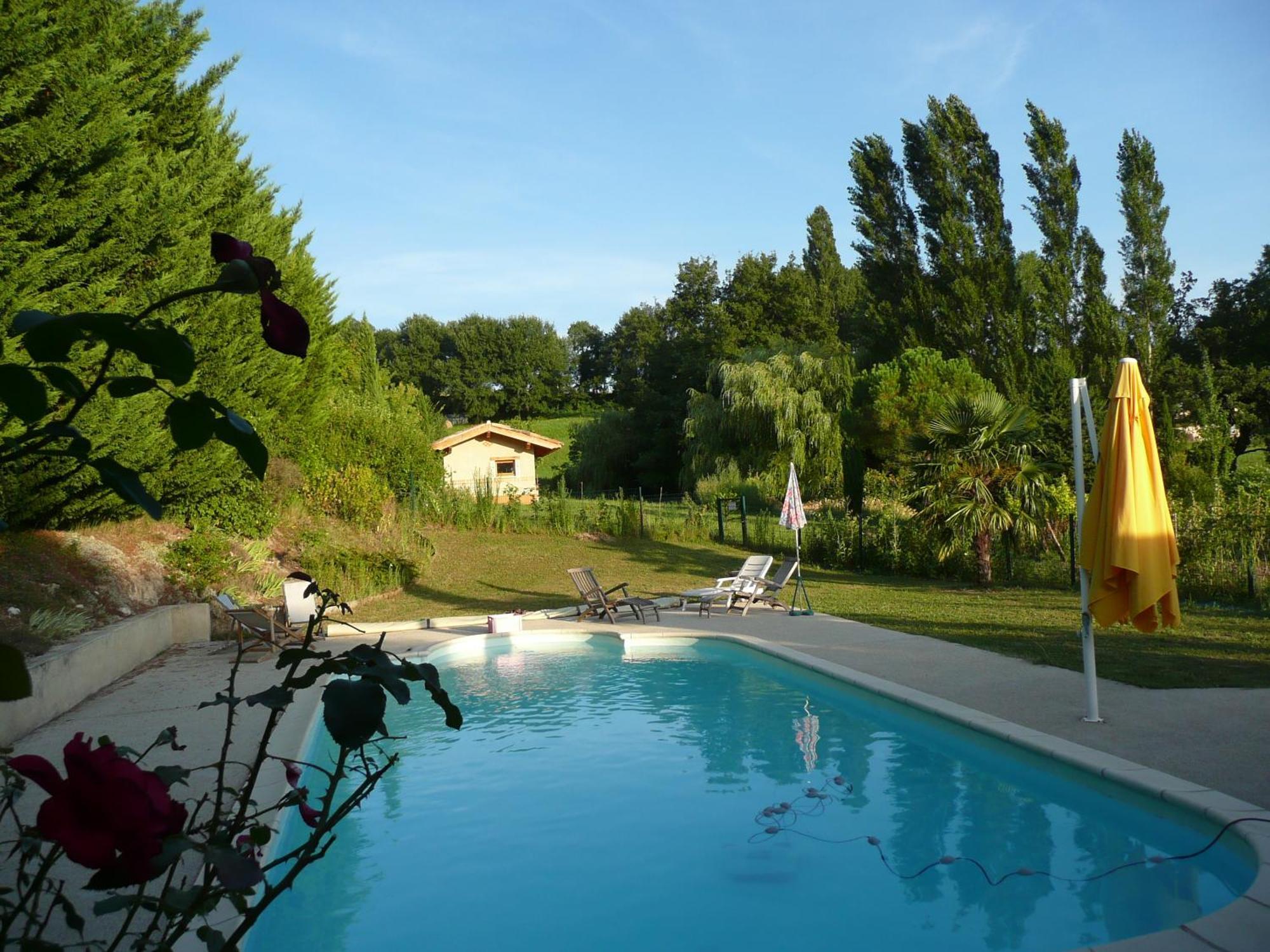 La Source, Vegetarian Guest House Chabeuil Exteriör bild