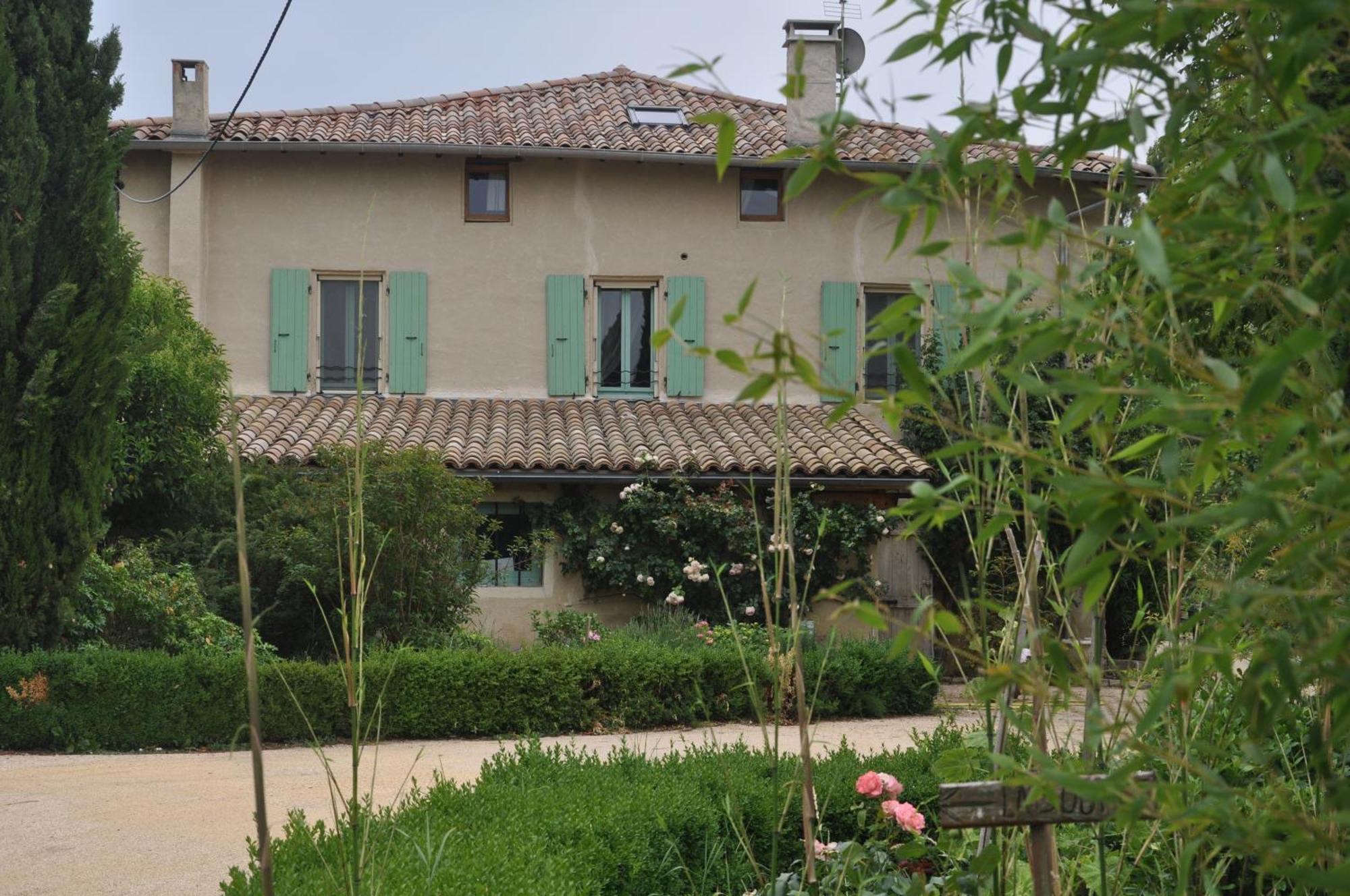 La Source, Vegetarian Guest House Chabeuil Exteriör bild